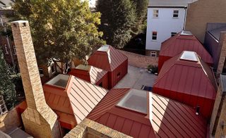 Tin House by Henning Stummel Architects.