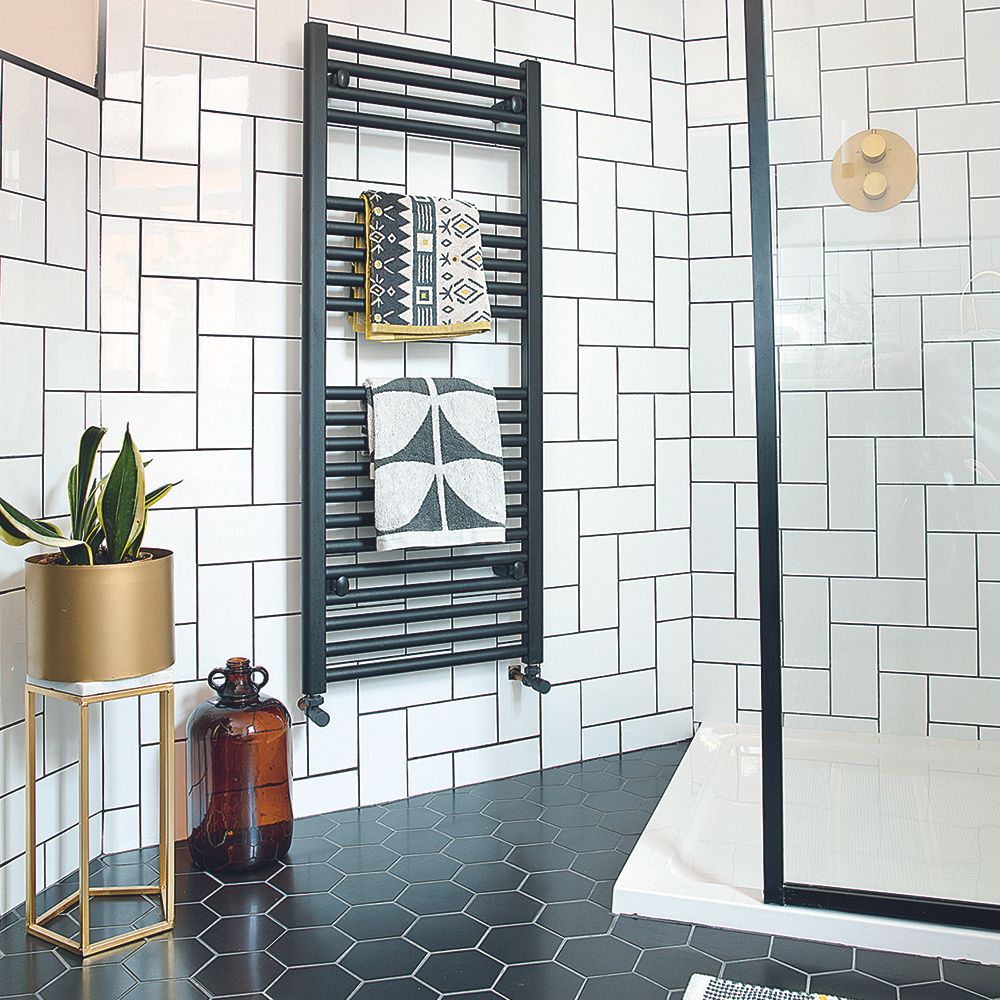 How to clean bathroom tiles – instructions for every type of tile ...