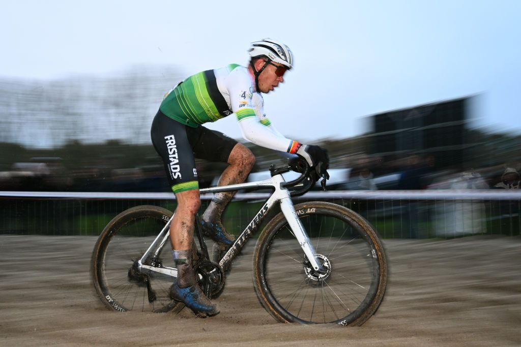 RIJKEVORSEL BELGIUM NOVEMBER 19 Laurens Sweeck of Belgium and Team CrelanFristads competes during the 36th Superprestige Merksplas 2022 Mens Elite Superprestige2023 CXWorldCup CycloCross on November 19 2022 in Rijkevorsel Belgium Photo by Luc ClaessenGetty Images