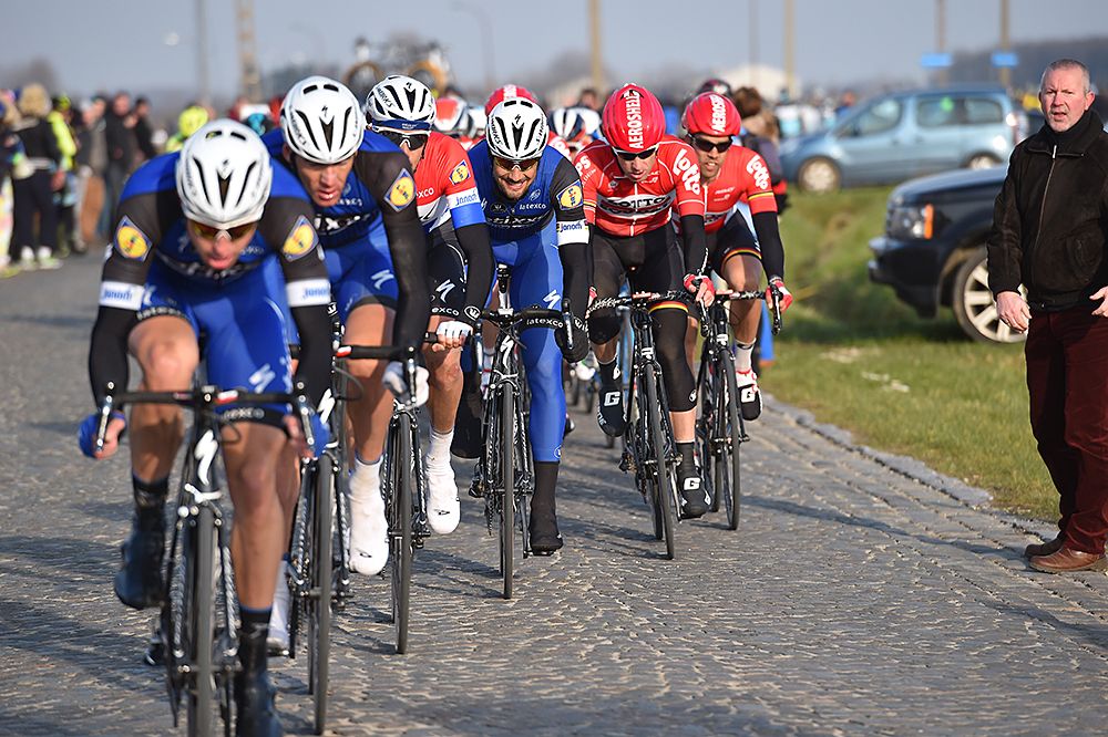 Etixx-QuickStep chasing at Omloop Het Nieuwsblad