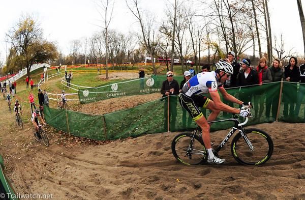 Ryan Trebon (LTS-Felt) wearing the USGP series leader&rsquo;s jersey and leading the race
