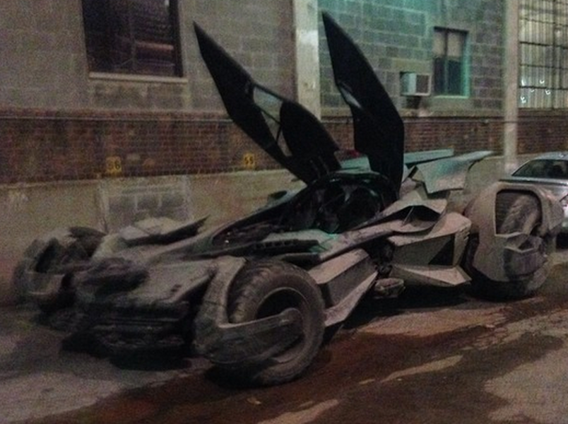 Check out Batman v. Superman&amp;#039;s awesome new Batmobile