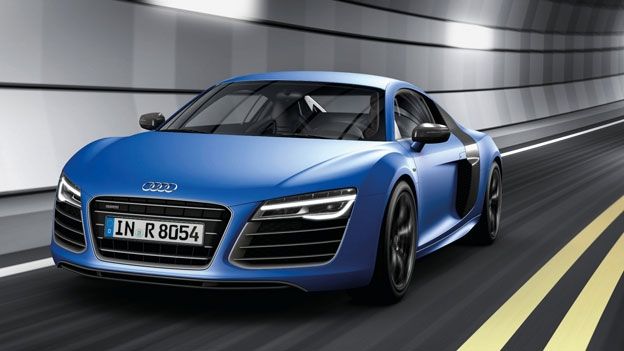 January 2013: Audi R8 V10 S-Tronic