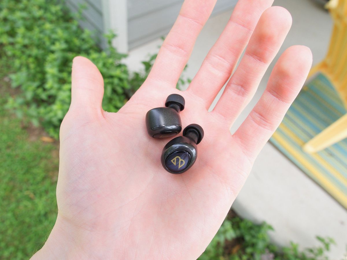 Best cheap wireless earbuds under $100 in 2022