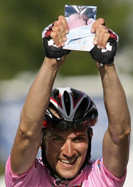 One day after the birth of his son Santiago, Ivan Basso pays tribute with a stage win at the Giro.
