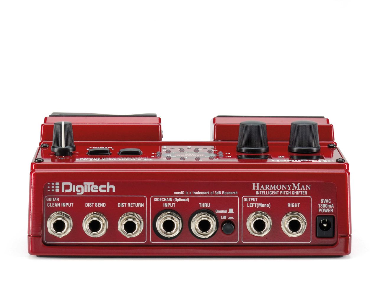 The HarmonyMan employs mains-only operation and the necessary 9V power supply is included