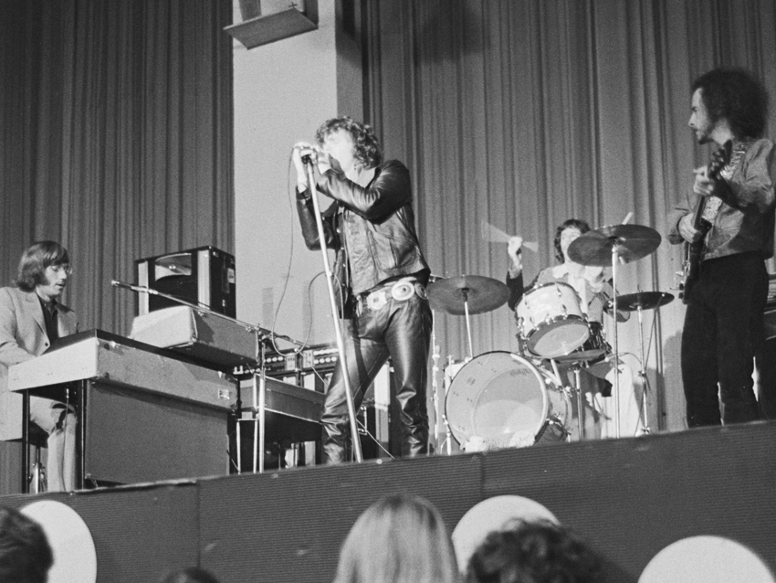 Robby Krieger talks film, fashion, TV and new Doors Blu-ray, R-Evolution