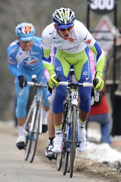 White jersey holder Roman Krueziger powered his way to 7th on the stage.