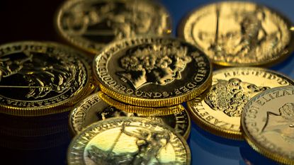 Gold coins © Emmanuele Contini/Getty Images