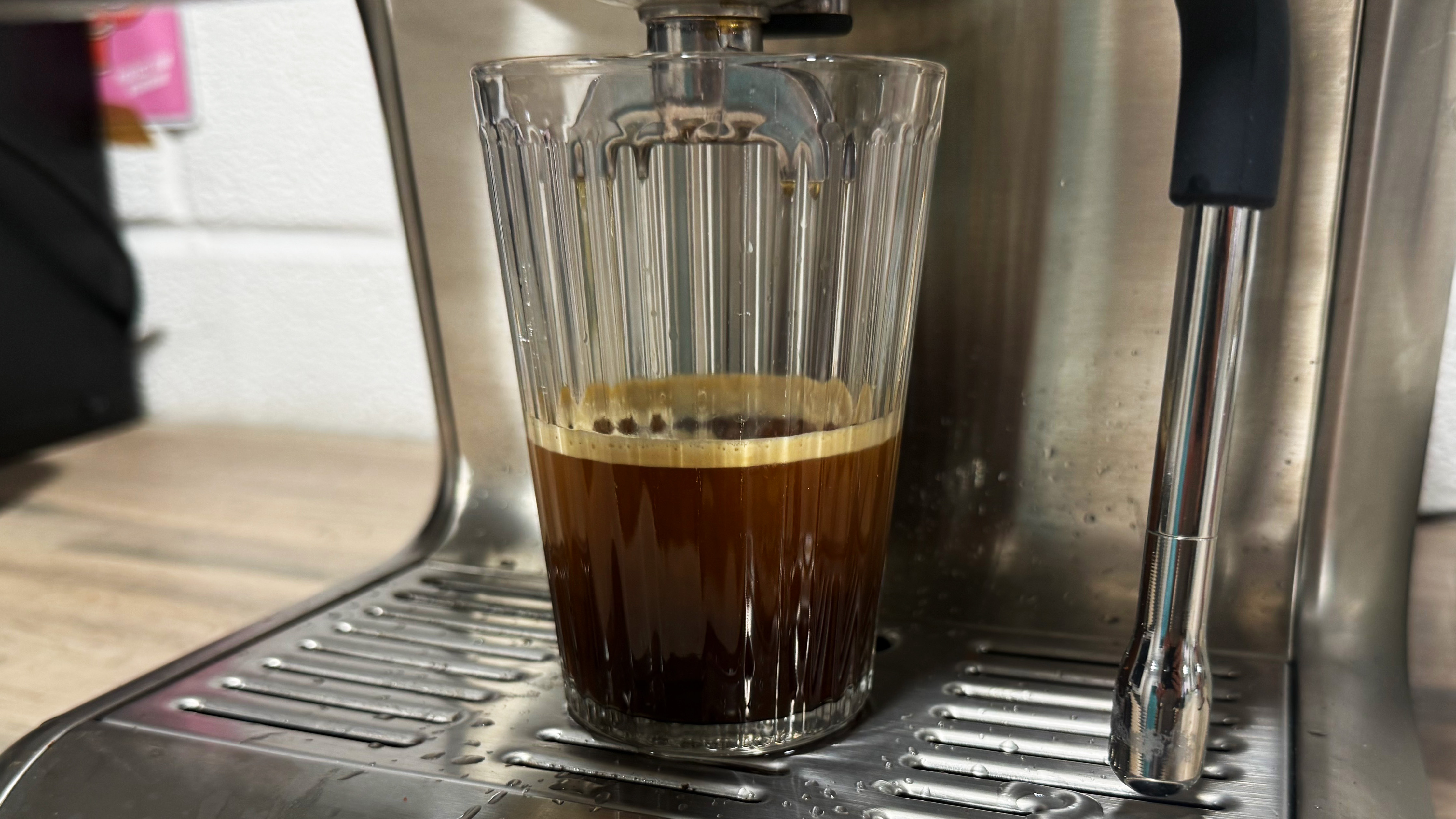 a photo of coffee made on the casabrews ultra pro