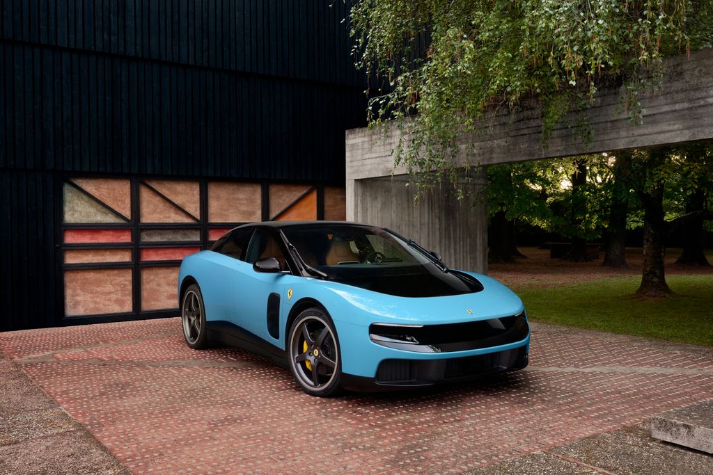 ferarri luce