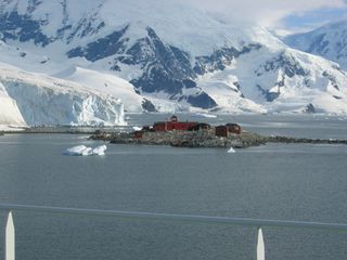 Argentine Antarctic research station