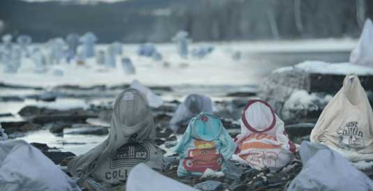 In-camera puppeteered T-shirts provided reference for the CG versions