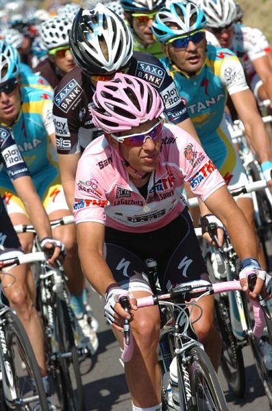 Richie Porte (Saxo Bank) sits in the bunch