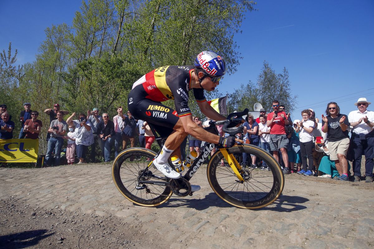 Paris Roubaix 2022 - 119th Edition - Compiegne - Roubaix 257.2 km - 17/04/2022 - Wout - photo Luca Bettini/SprintCyclingAgency&Acirc;&copy;2022