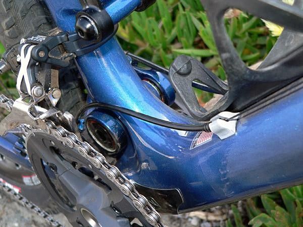 Cable routing has moved from the top tube to the down tube for a cleaner line and less housing interference.