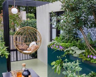 balcony garden at Chelsea Flower Show 2021 – Sky Sanctuary designed by Michael Coley