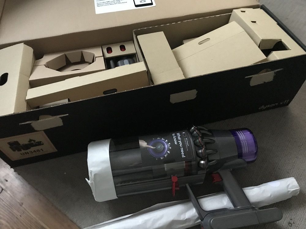 Dyson V11 outsize in packaging