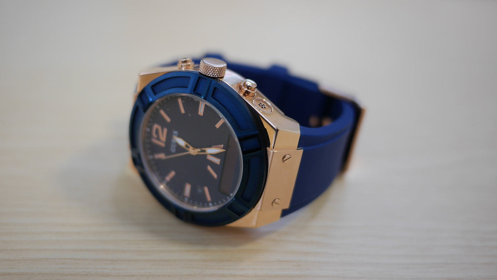 Guess connect watch outlet review