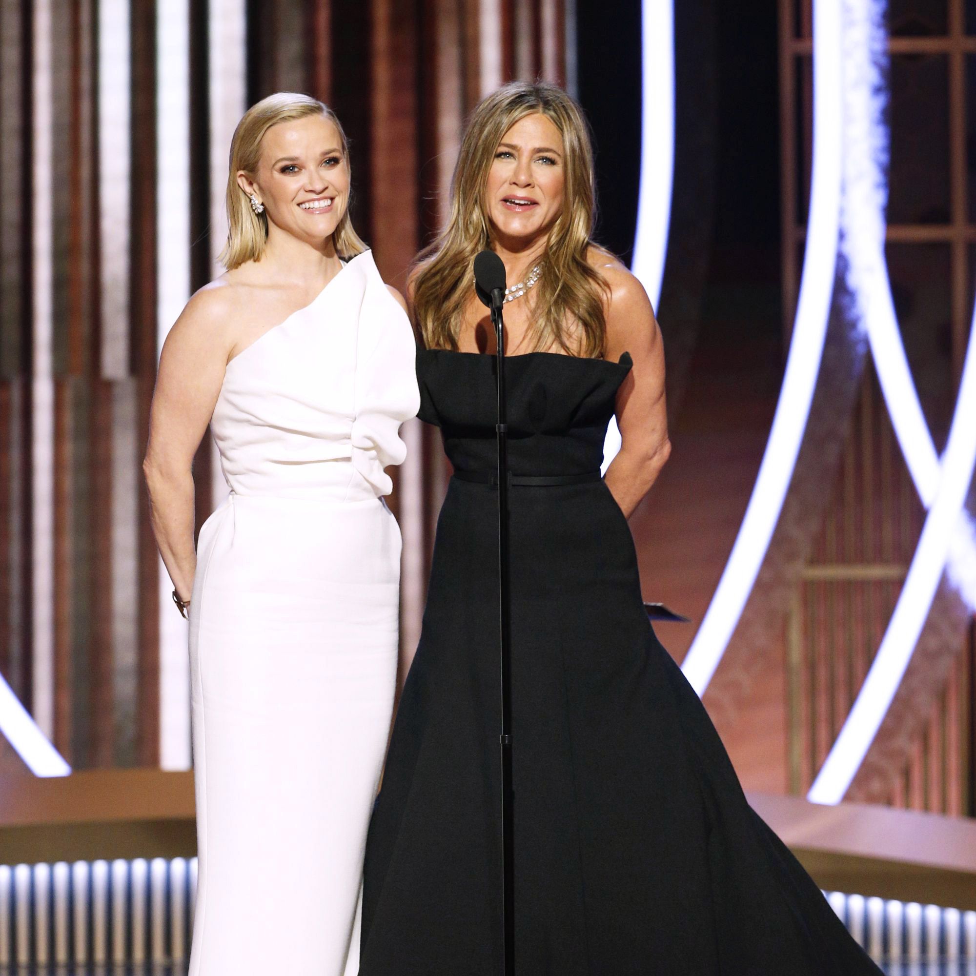 jennifer aniston golden globe dress The Rachel' returns: Jennifer Aniston brings back her 'Friends' haircut at Golden Globes 2024