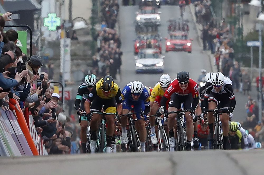 Dylan Groenewegen sprints to the win during stage 2 at Paris-Nice