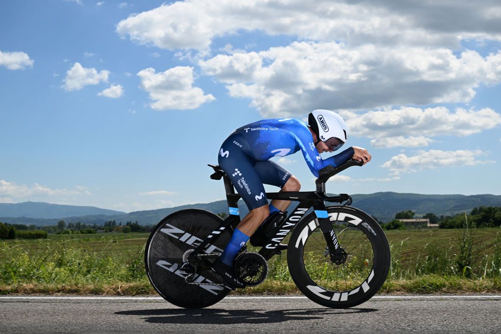 Will Barta time trialling at the Giro d&#039;Italia