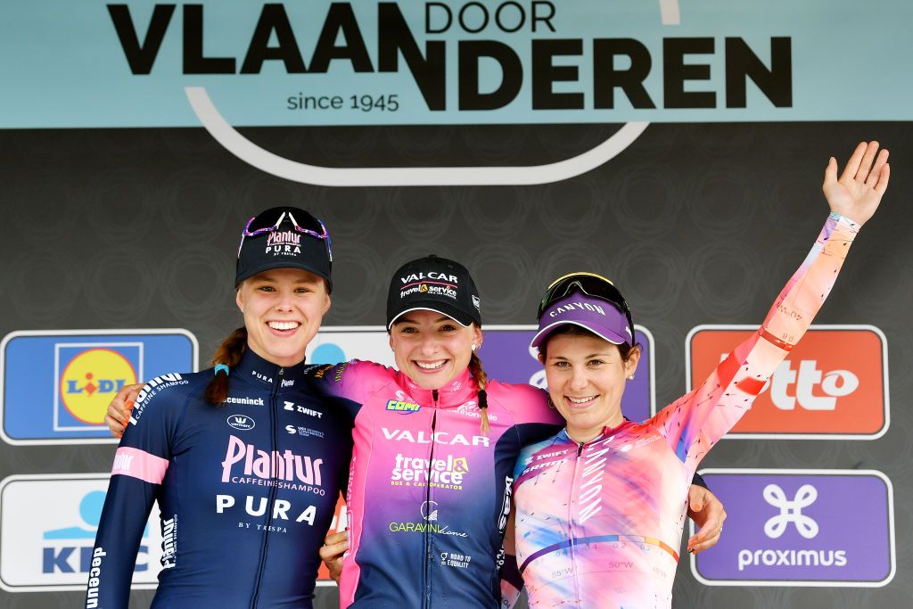 Chiara Consonni wins Dwars door Vlaanderen