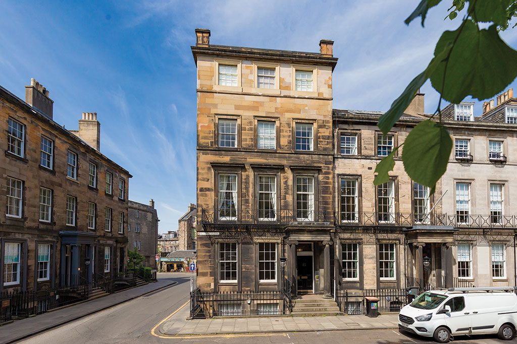 House for sale: Rutland Square, New Town, Edinburgh.