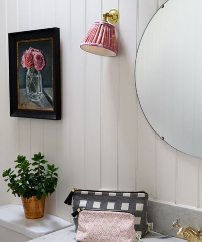 13 ways to decorate bathroom walls creatively | Real Homes