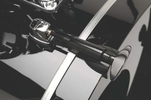 Chrome lugs.