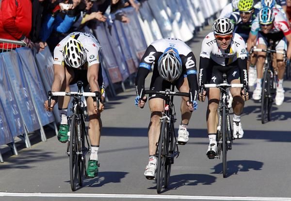 Tyler Farrar (Garmin - Cervelo) edges John Degenkolb (HTC - Highroad) for the victory.