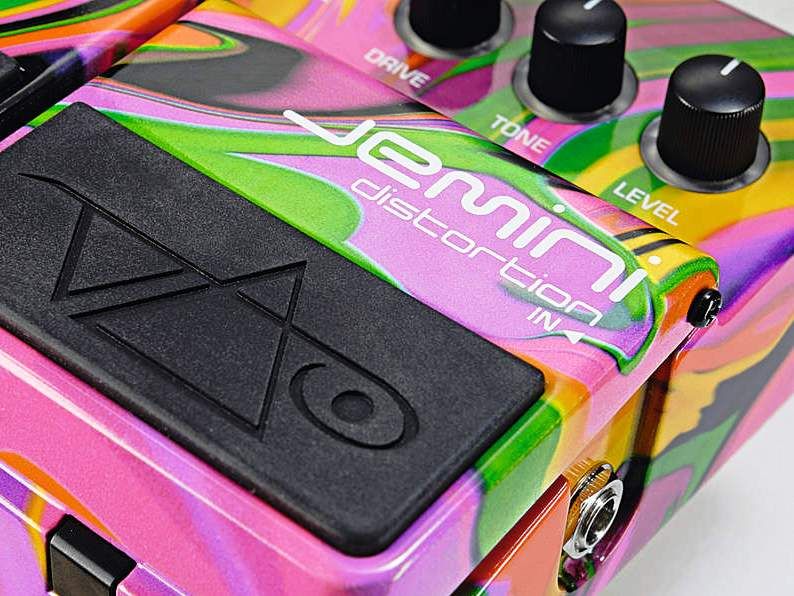 The swirling colours can mean only one thing: Vai