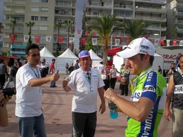 Elia Viviani (Liquigas) was popular with fans after his stage win.