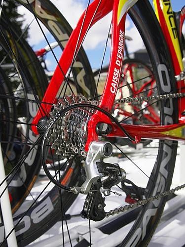 &hellip;although the team's latest bikes were now also fitted with replaceable derailleur hangers.