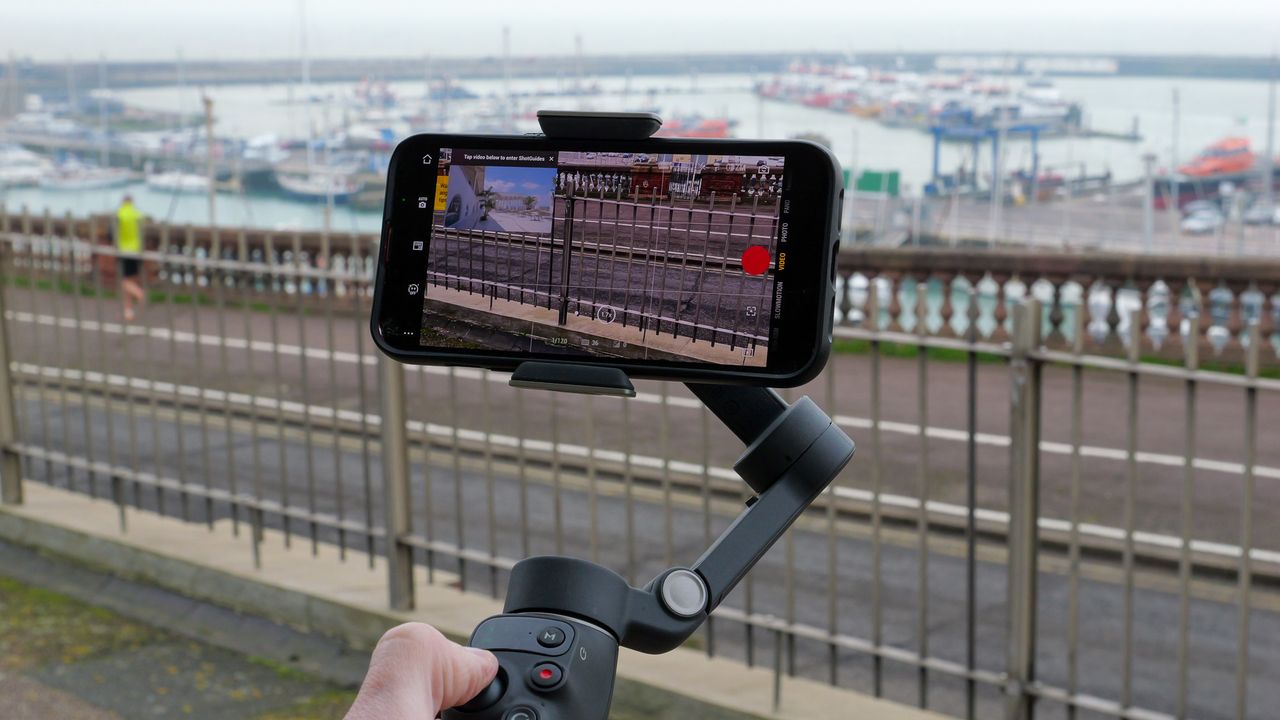 DJI Osmo Mobile 7P smartphone gimbal