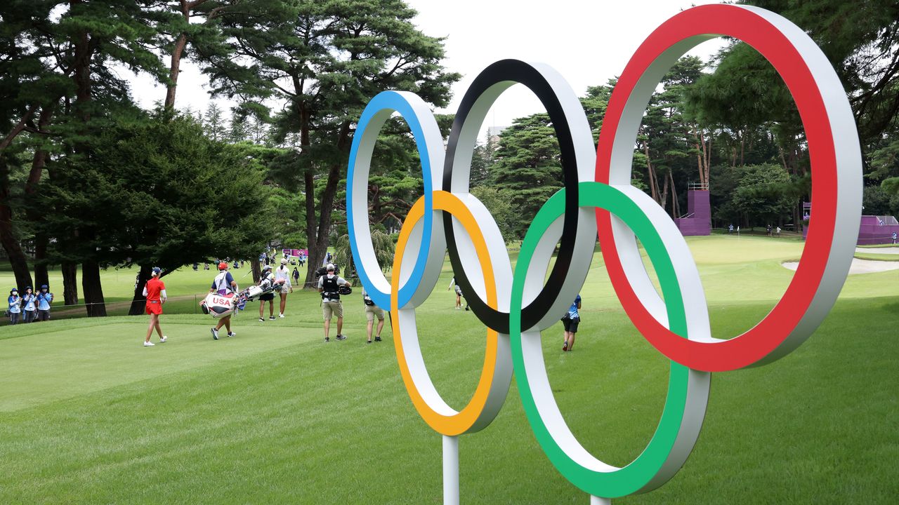 Olympic rings seen on the golf course at Tokyo 2020