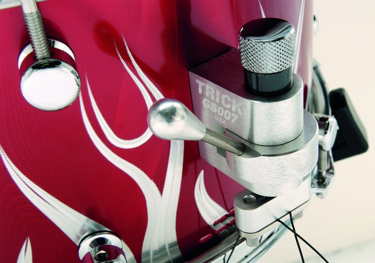 The GS007 snare throw-off is welcome here - it operates by a smooth-feeling lever and works well