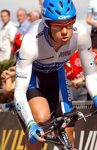 Tom Danielson (Discovery Channel) moved up to eighth overall