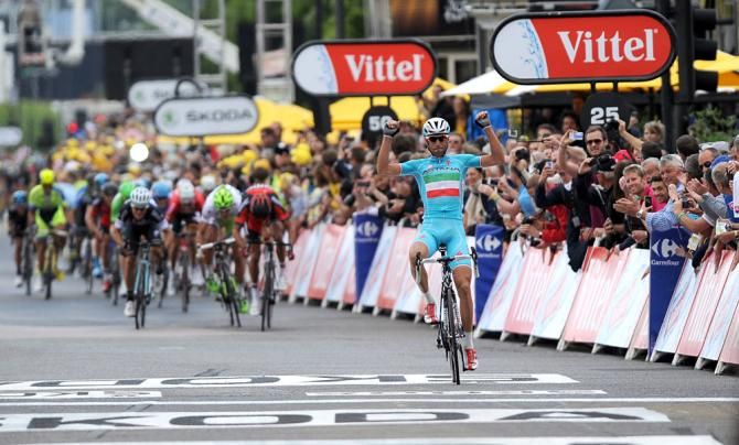Vincenzo Nibali wins stage 2 of the Tour de France