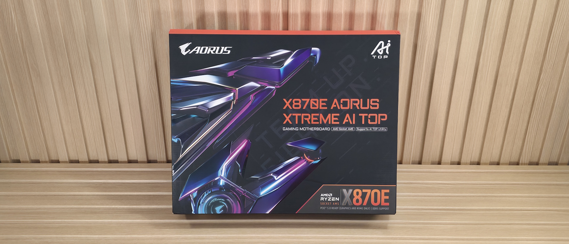 Gigabyte X870E Aorus Xtreme AI Top
