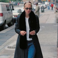 90s minimalist capsule wardrobe