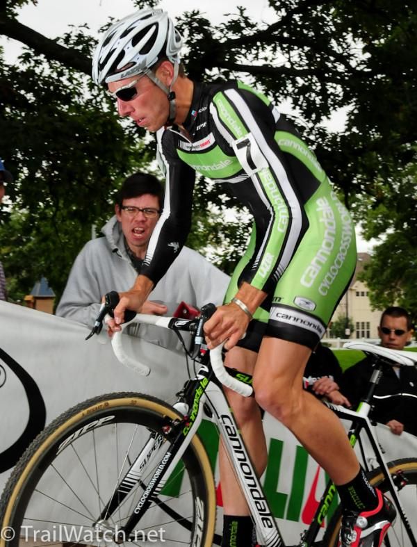 Jeremy Powers (Cannondale/ Cyclocrossworld.com) riding up steps that almost everyone had to run