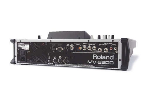 Both quarter-inch TRS inputs and phono ins are available round the back.