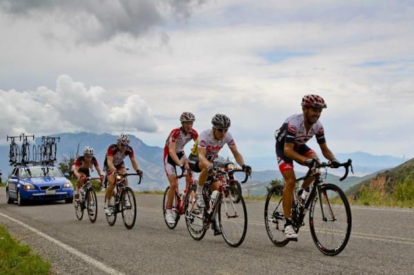 Francisco Mancebo (Canyon Bicycles) still going hard at the front.