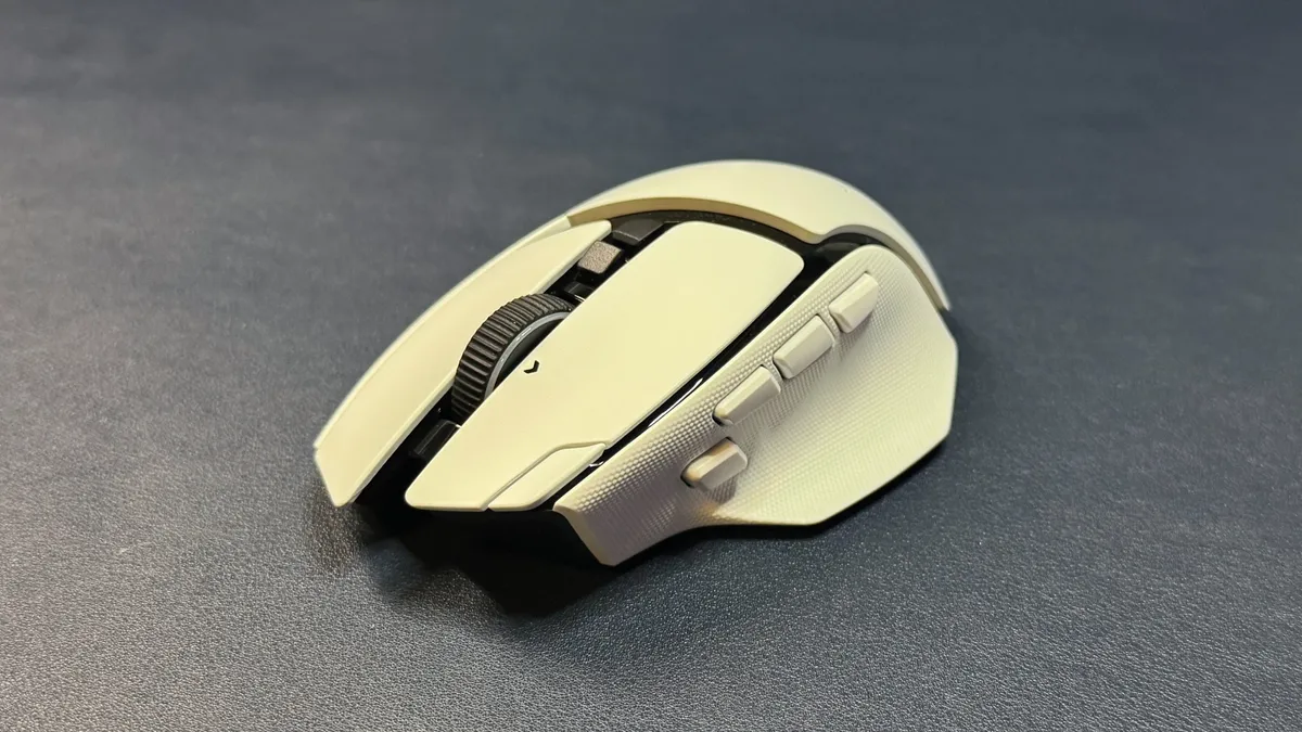 Обзор игровой мыши Razer Basilisk V4 Pro: особенности, дизайн и новая кнопка ИИ — изображение 14