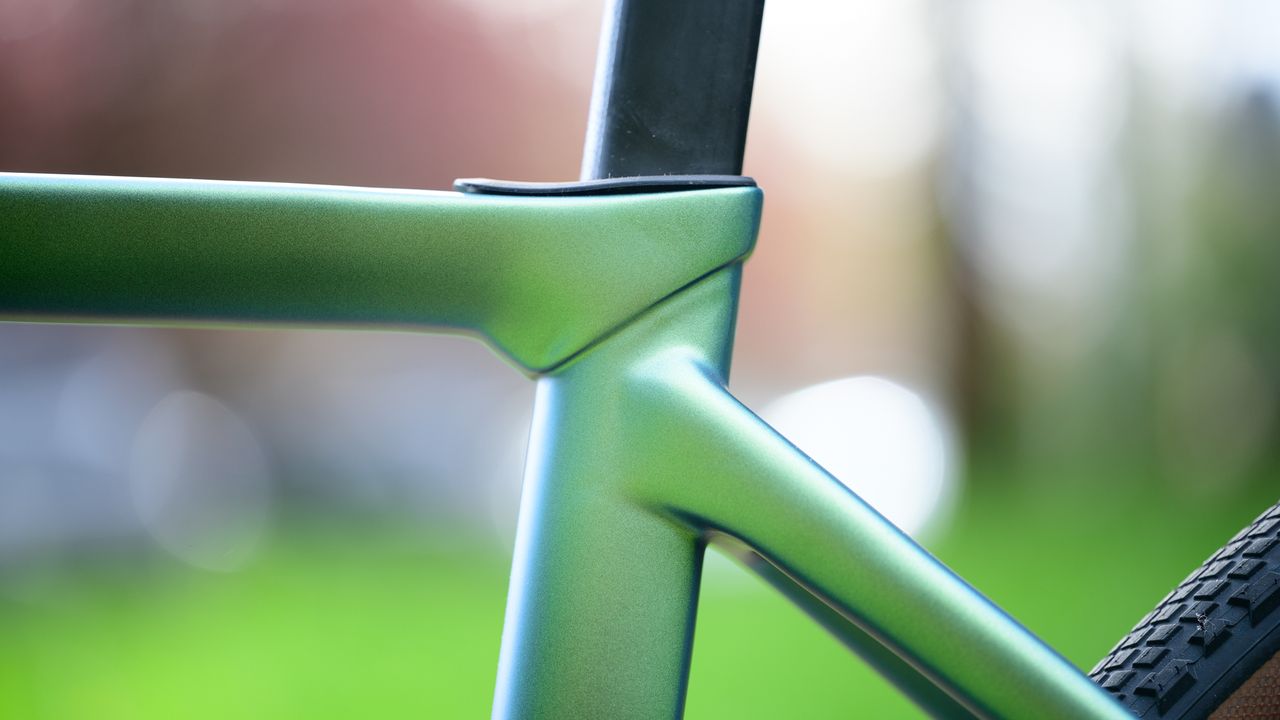 Colnago C68 Gravel lugged construction on seat tube