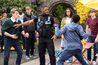 Policeman Saul steps in to break up the fight between DeMarcus and Joseph but there are terrible consequences!