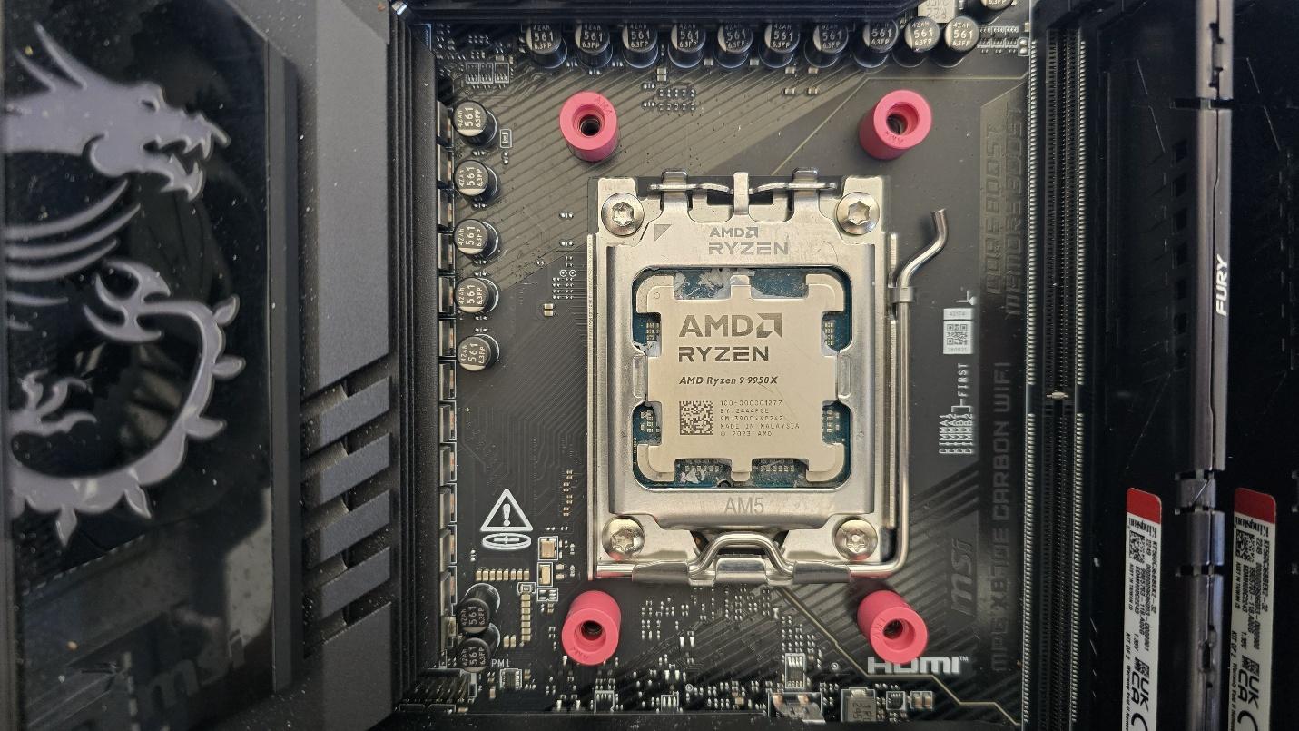 ثيرمالرايت ووندر فيجن 360 UB ARGB أسود