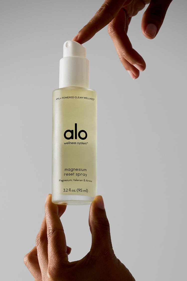 alo yoga, Magnesium Reset Spray