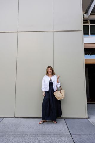 98qHzoAWPfPFYPA67J7yVJ-320-80 8 أساسيات أنيقة يرتديها مصمم Nordstrom لتبدو مرتفعة